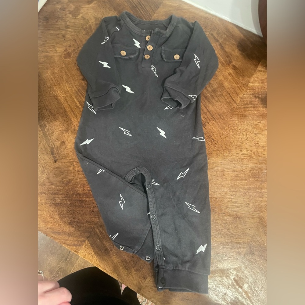 City mouse 100% organic cotton Baby Onesie with Lightning Print